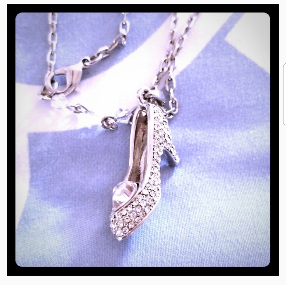 Kidada Disney Couture Cinderella Slipper necklace